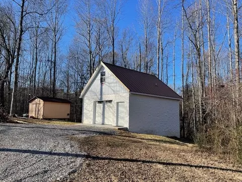 250 Justin Ln, Mcminnville, TN 37110
