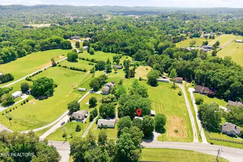 7805 Heiskell Rd, Powell, TN 37849 photo 41