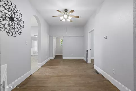 7805 Heiskell Rd, Powell, TN 37849 photo 5
