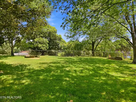 7805 Heiskell Rd, Powell, TN 37849 photo 36