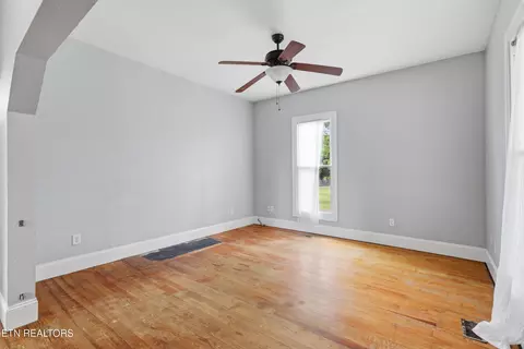 7805 Heiskell Rd, Powell, TN 37849 photo 7
