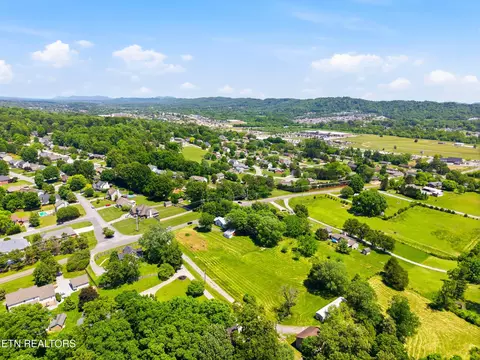 7805 Heiskell Rd, Powell, TN 37849 photo 42