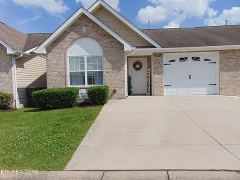 728 Greensboro Way, Knoxville, TN 37912