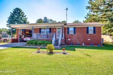 168 Old Middlesboro Hwy, La Follette, TN 37766
