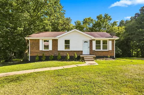 806 Kingsbury Rd, Clarksville, TN 37040
