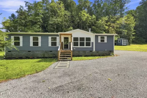 2327 Dripping Springs Rd, Seymour, TN 37865