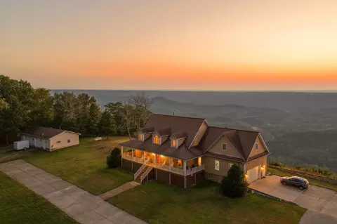 4223 Sunset Dr, Rising Fawn, GA 30738