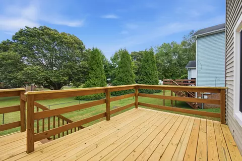 Exterior - 1035 Silver Point Dr, Murfreesboro, TN 37130 photo 7 of 11