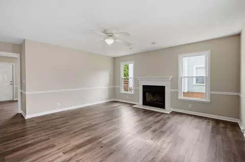Living - 1035 Silver Point Dr, Murfreesboro, TN 37130 photo 1 of 5