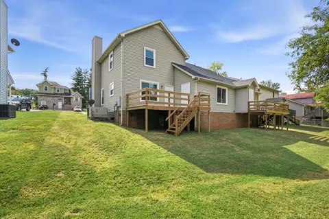 Exterior - 1035 Silver Point Dr, Murfreesboro, TN 37130 photo 11 of 11