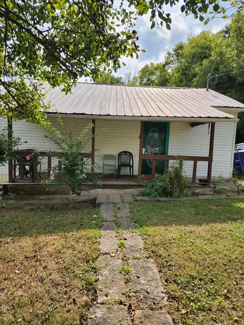 117 Burt St, Shelbyville, TN 37160