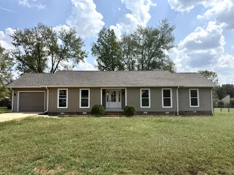 112 Lantern Ln, Shelbyville, TN 37160