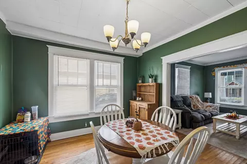 Dining - 817 E Vine St, Murfreesboro, TN 37130 photo 2 of 3