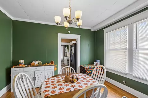 Dining - 817 E Vine St, Murfreesboro, TN 37130 photo 3 of 3