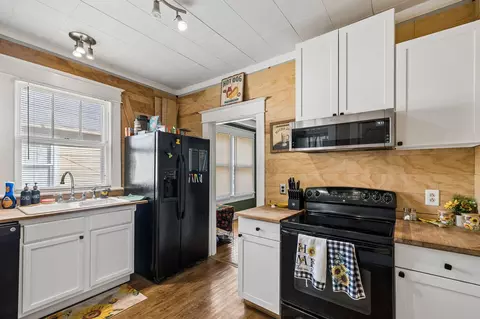 Kitchen - 817 E Vine St, Murfreesboro, TN 37130 photo 2 of 2