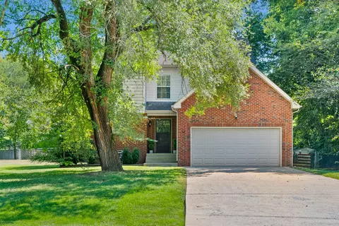 107 Rebecca Ln, Clarksville, TN 37042