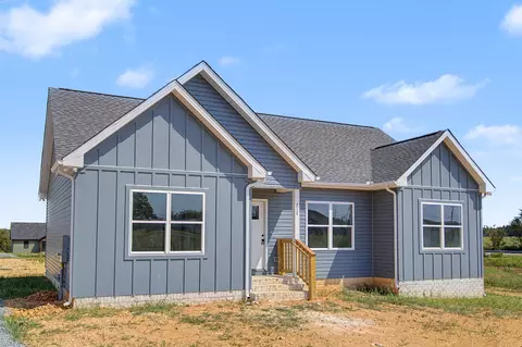 212 Dj Dr, Lafayette, TN 37083