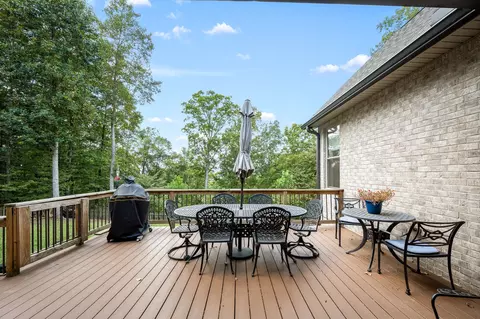 Exterior - 215 Flora Ln, Manchester, TN 37355 photo 9 of 19