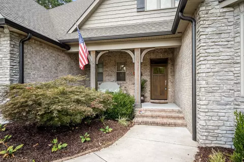 Exterior - 215 Flora Ln, Manchester, TN 37355 photo 3 of 19