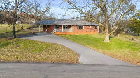128 Scott St NE, Charleston, TN 37310