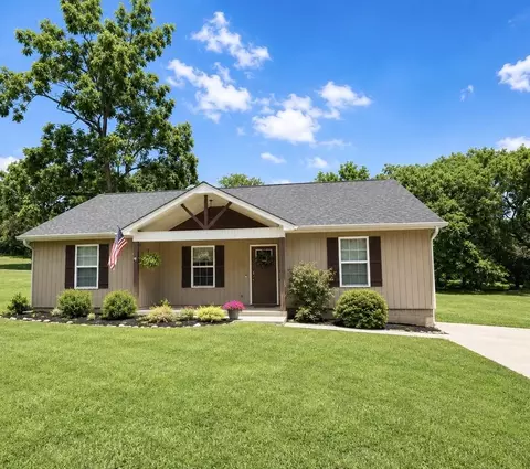 411 Hotwater Rd, Soddy Daisy, TN 37379