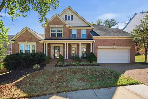 6965 Stone Run Dr, Nashville, TN 37211