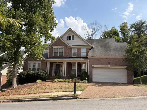 6965 Stone Run Dr, Nashville, TN 37211