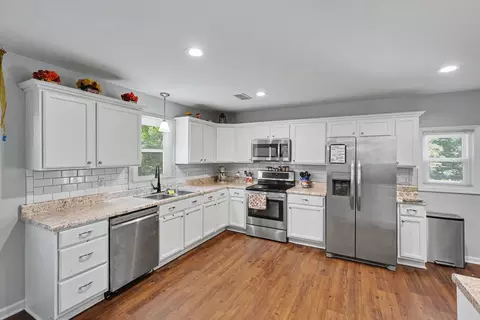 115 Larkway Dr, Tullahoma, TN 37388