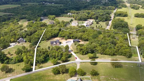 7312 Woodfin Rd, Christiana, TN 37037