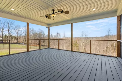Exterior - 9345 Fox Hill Rd, Baxter, TN 38544 photo 6 of 16