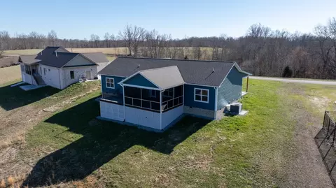 Exterior - 9345 Fox Hill Rd, Baxter, TN 38544 photo 5 of 16
