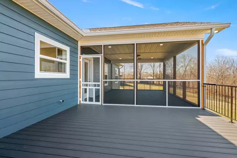 Exterior - 9345 Fox Hill Rd, Baxter, TN 38544 photo 14 of 16