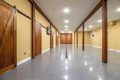 Entry Way - 1224 Hangar Rd, Springfield, TN 37172 photo 4 of 4