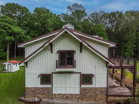 Exterior - 1224 Hangar Rd, Springfield, TN 37172 photo 11 of 13