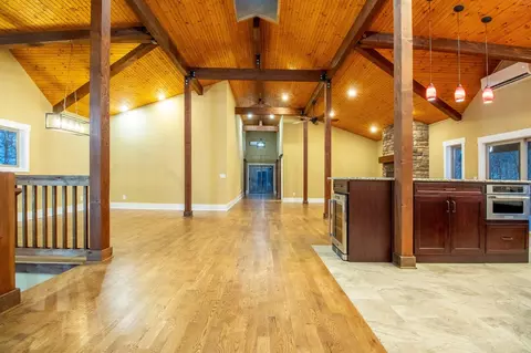 Entry Way - 1224 Hangar Rd, Springfield, TN 37172 photo 1 of 4