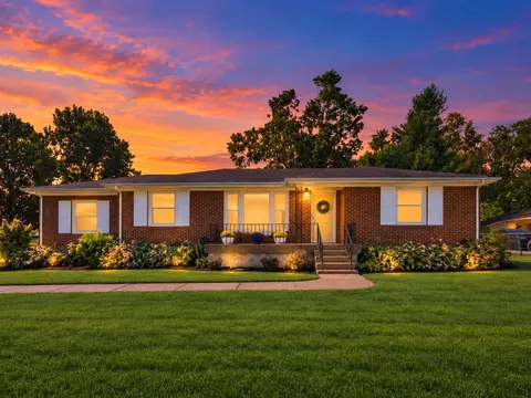 2439 Cabin Hill Rd, Nashville, TN 37214