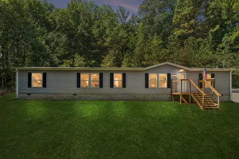 110 Bakerville Rd, Waverly, TN 37185