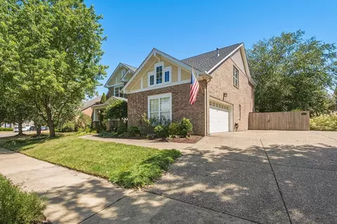1504 Pleasant Hollow Ln, Old Hickory, TN 37138