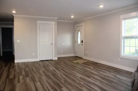 Living - 90 Allred Rd, Decherd, TN 37324 photo 2 of 3
