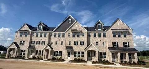 5608 Redcliffe Aly, Thompsons Station, TN 37179