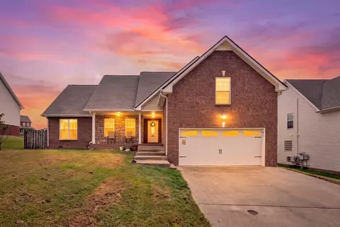 1809 Patricia Dr, Clarksville, TN 37040