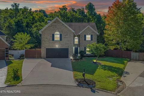 8101 Tamarack Rd, Knoxville, TN 37919