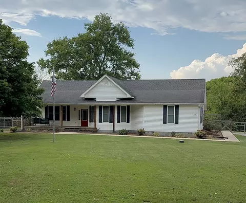 1078 Old Williamsport Pike, Columbia, TN 38401