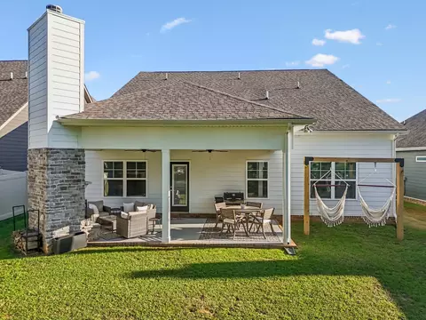 Exterior - 2329 Fig Dr, Murfreesboro, TN 37127 photo 4 of 8