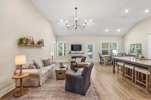 Living - 2329 Fig Dr, Murfreesboro, TN 37127 photo 1 of 1