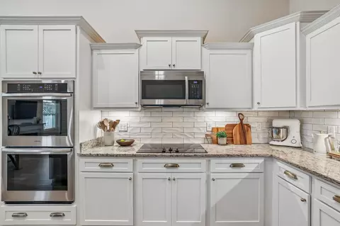 Kitchen - 2329 Fig Dr, Murfreesboro, TN 37127 photo 3 of 3