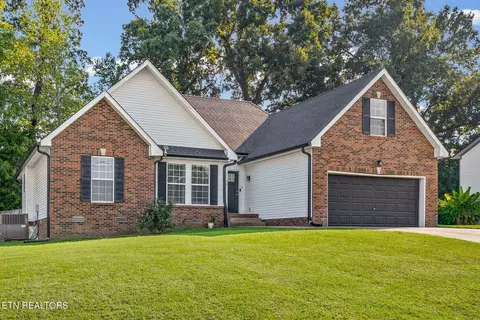 2386 Danbury Dr, Clarksville, TN 37042