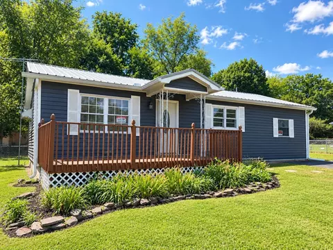 520 Cliff Dr SE, Cleveland, TN 37323