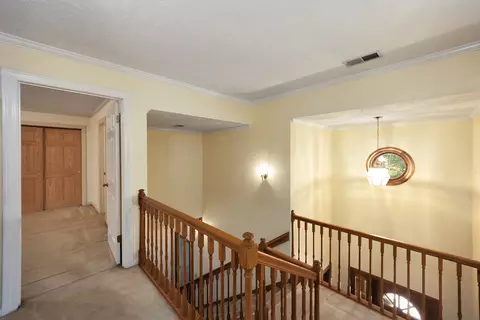 Entry Way - 53 Hampstead Cv, Jackson, TN 38305 photo 2 of 2