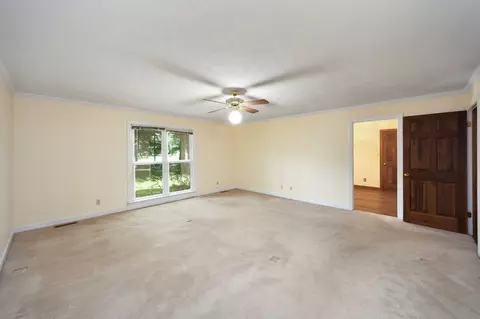 Bedroom - 53 Hampstead Cv, Jackson, TN 38305 photo 3 of 9